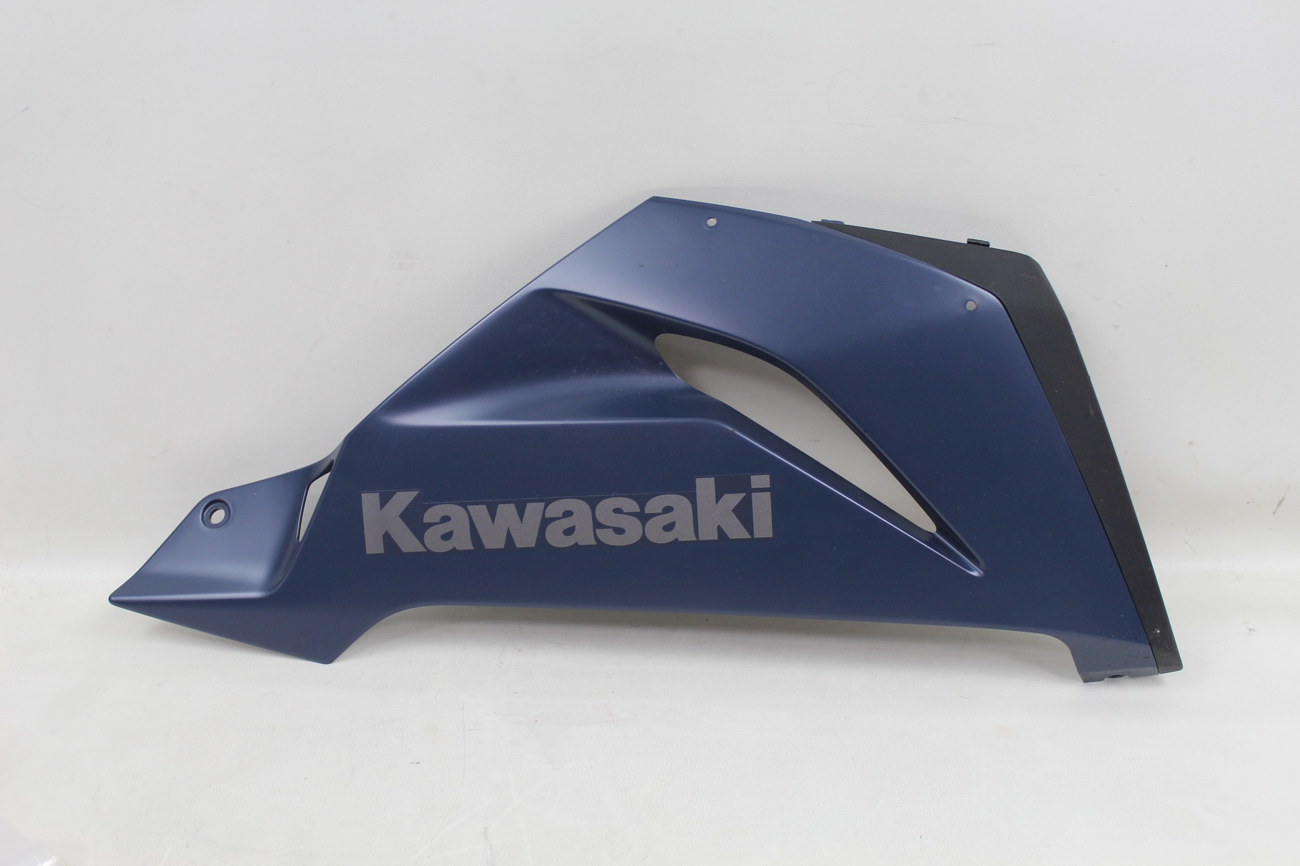 Kawasaki Ninja ZX6R 636 21-23 OEM Right Lower Belly Fairing Cowl
